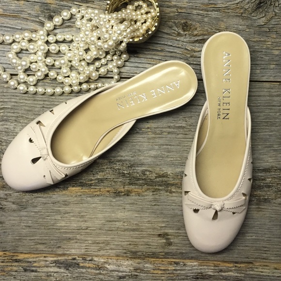 Anne Klein Shoes - Anne Klein Blush Pink Ribboned Mules Size 8